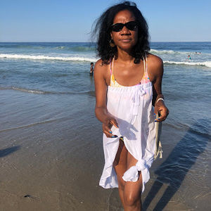 Meet your Posher, Beverly